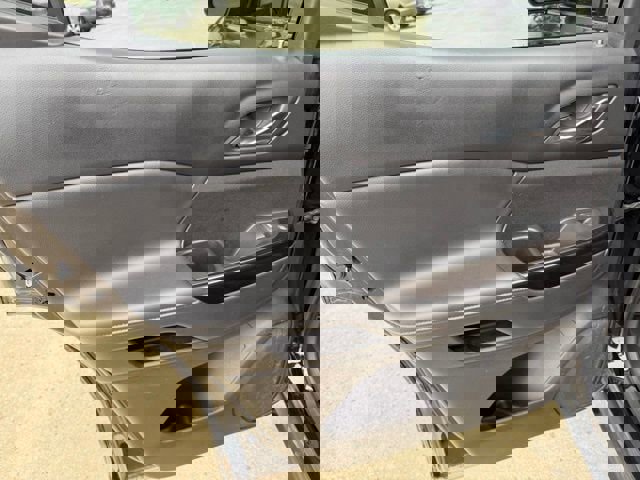 Used 2023 GMC Acadia AT4 w/ Technology Package image 11