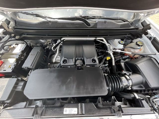 Used 2024 Chevrolet Colorado LT w/ LT Convenience Package RWD image 25