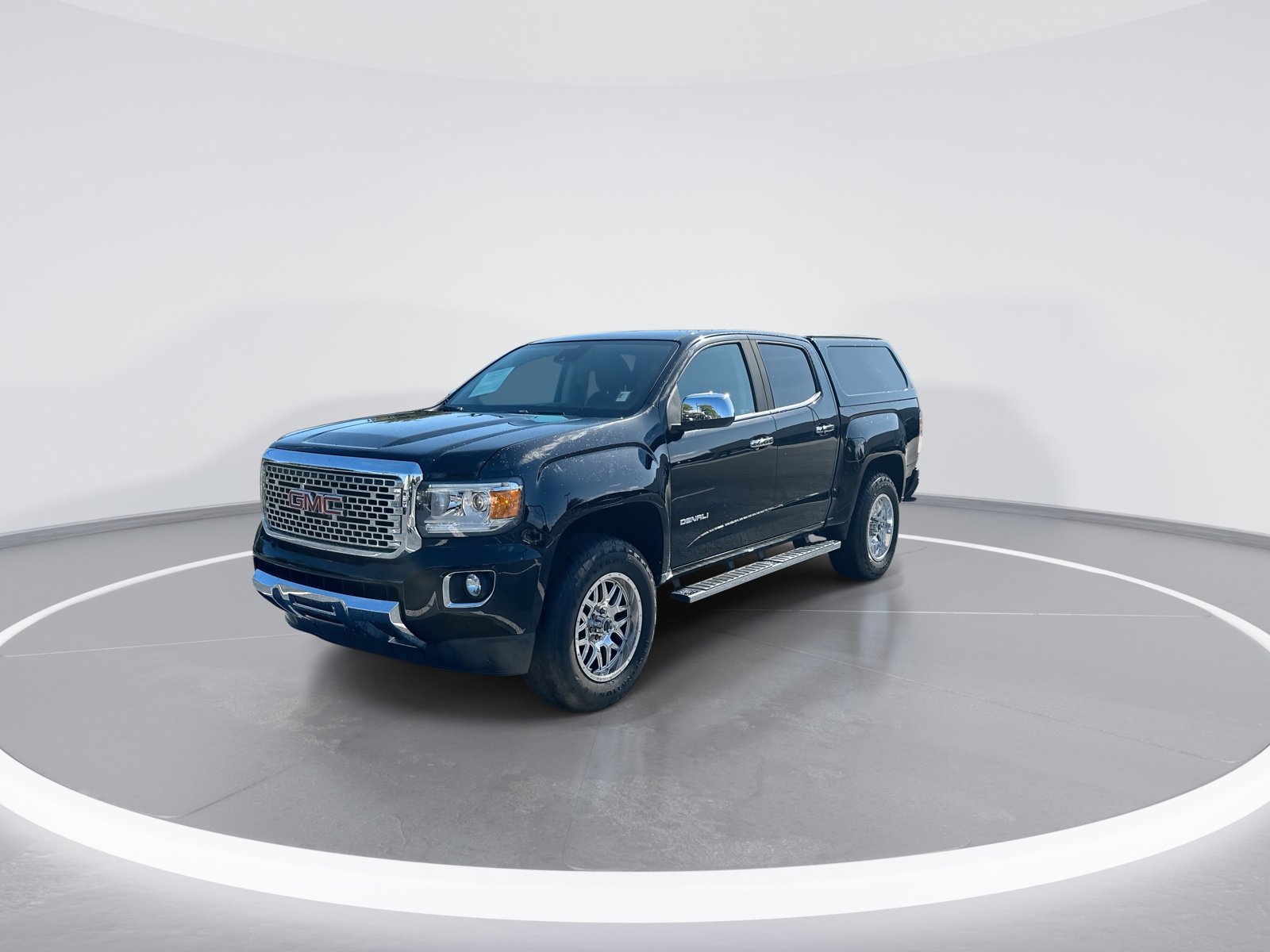 Used 2017 GMC Canyon Denali AWD/4WD image 5