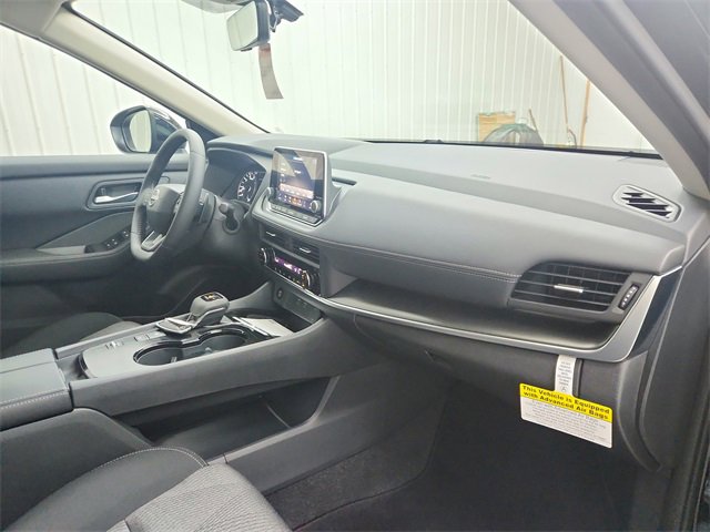 New 2025 Nissan Rogue SV image 31