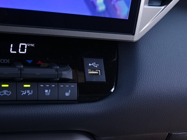 New 2026 Toyota Tundra Limited AWD/4WD image 24