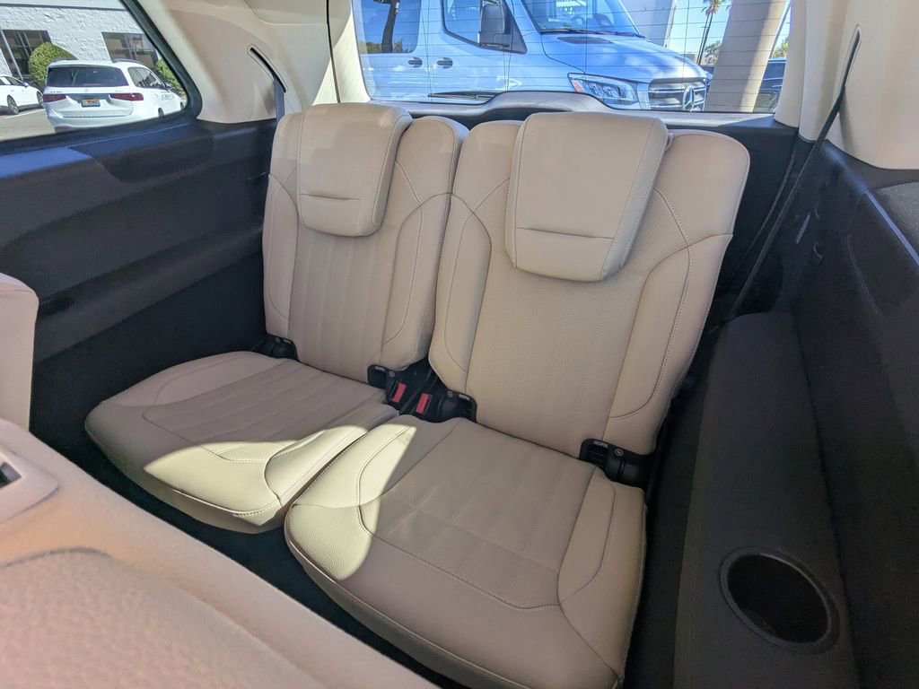 Used 2017 Mercedes-Benz GLS 450 4MATIC image 25