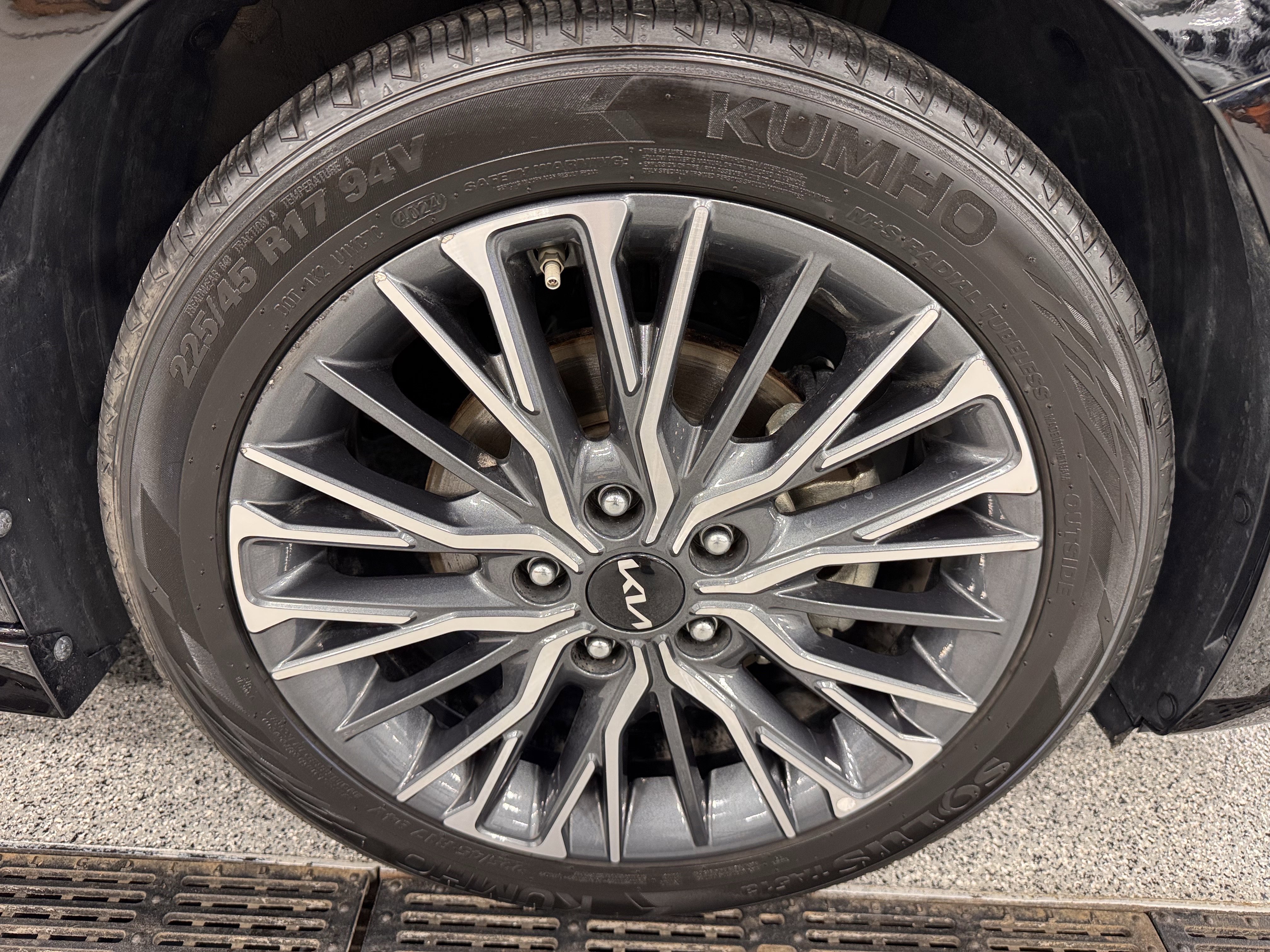 Certified 2023 Kia Forte GT-Line image 27