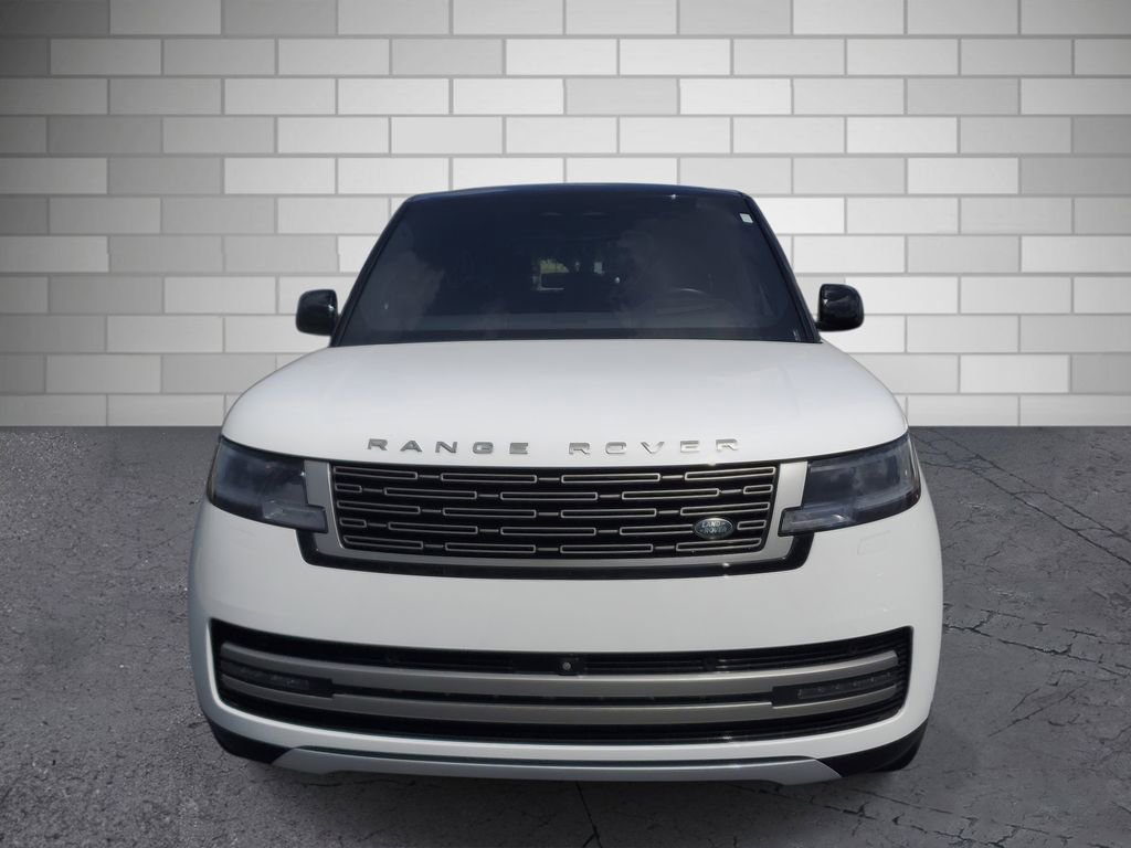 Used 2023 Land Rover Range Rover Long Wheelbase SE image 8