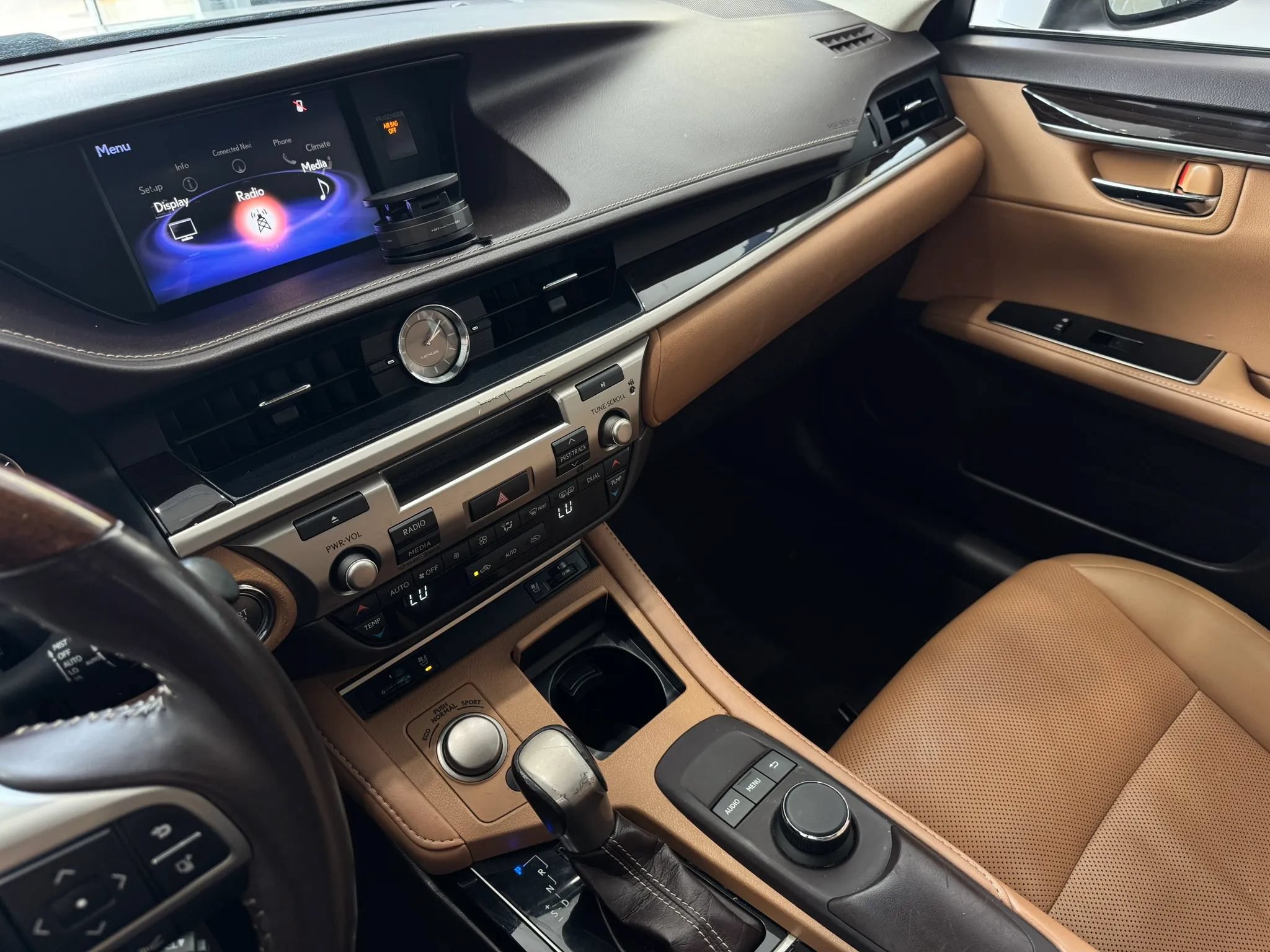 Used 2018 Lexus ES 350 w/ Premier Package FWD image 18