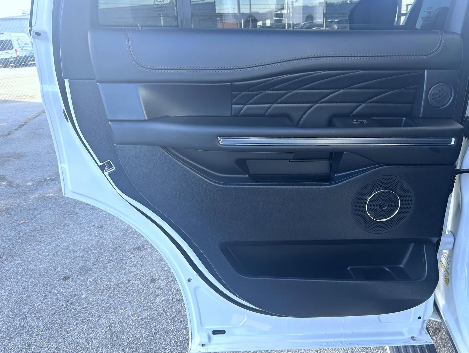 Used 2021 Ford Expedition Platinum image 17