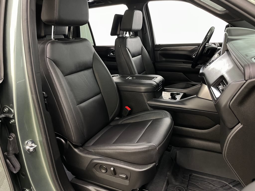 Used 2024 Chevrolet Tahoe Z71 w/ Z71 Off-Road Package AWD/4WD image 45