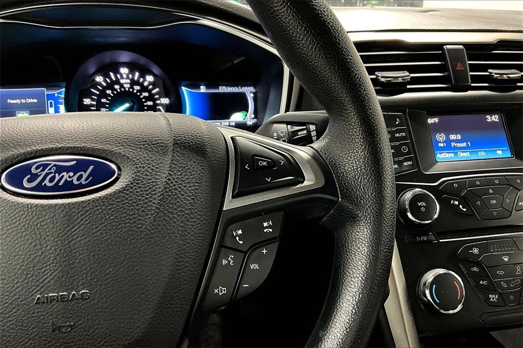 Used 2018 Ford Fusion S image 11