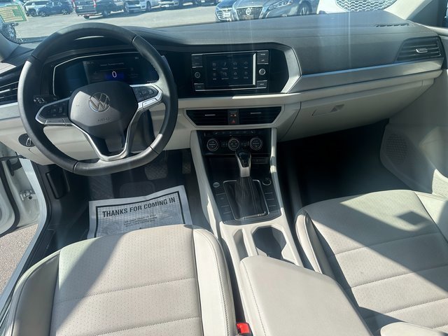 Used 2022 Volkswagen Jetta SE image 19