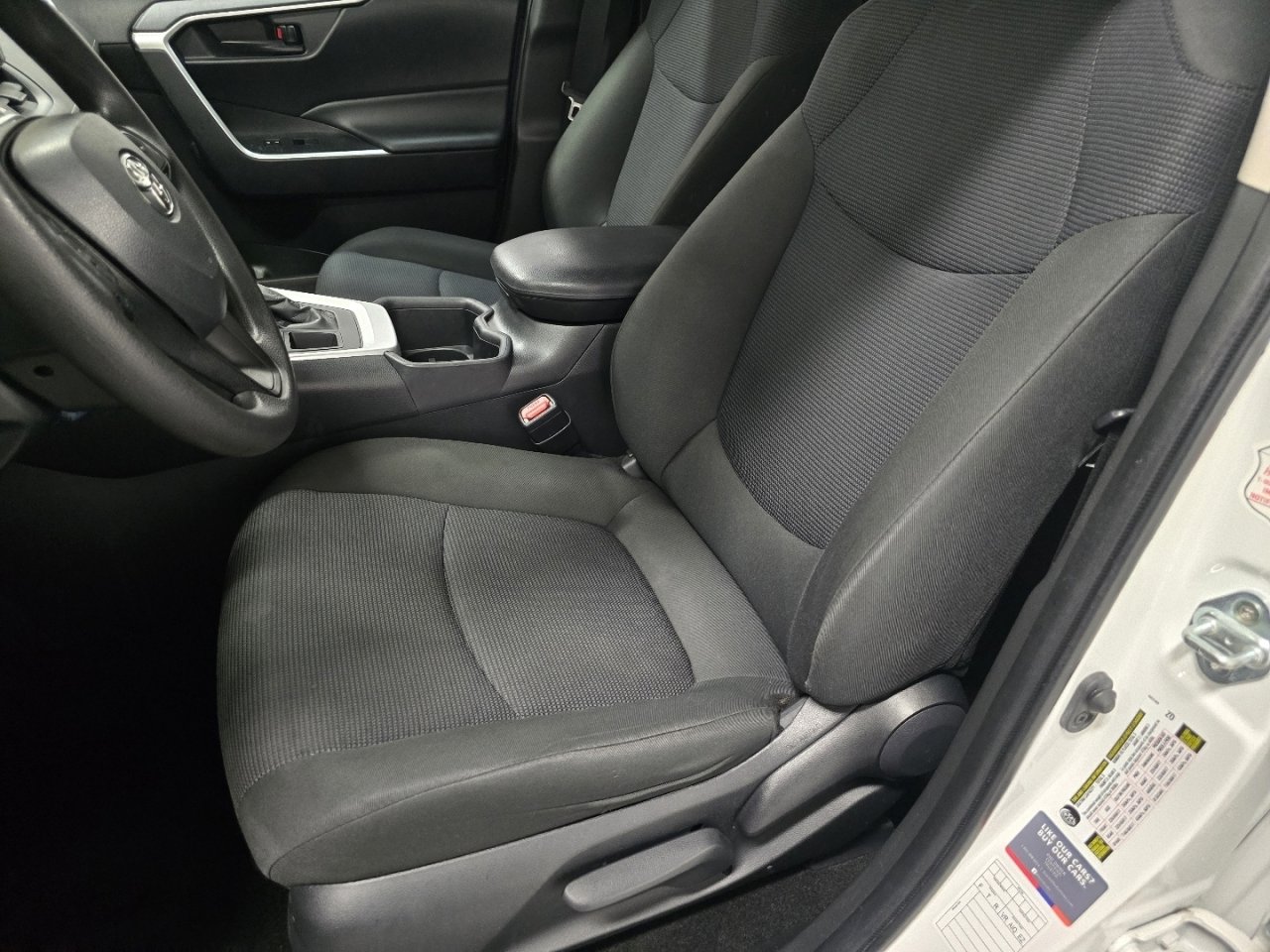 Certified 2024 Toyota RAV4 LE image 21