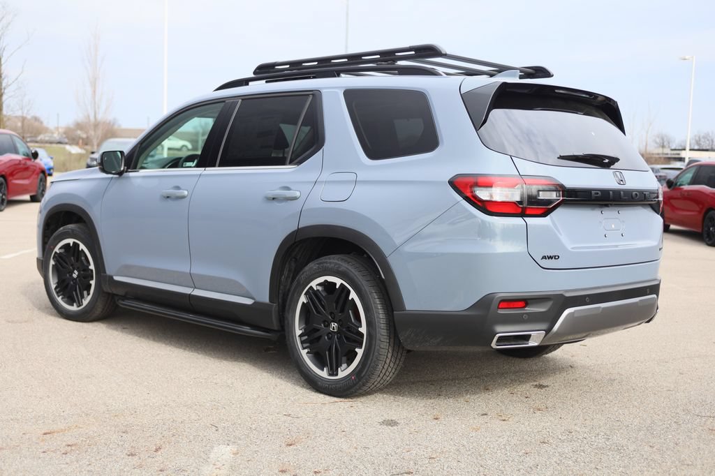 New 2026 Honda Pilot Touring image 4