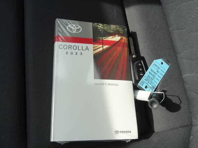 Used 2023 Toyota Corolla LE image 33