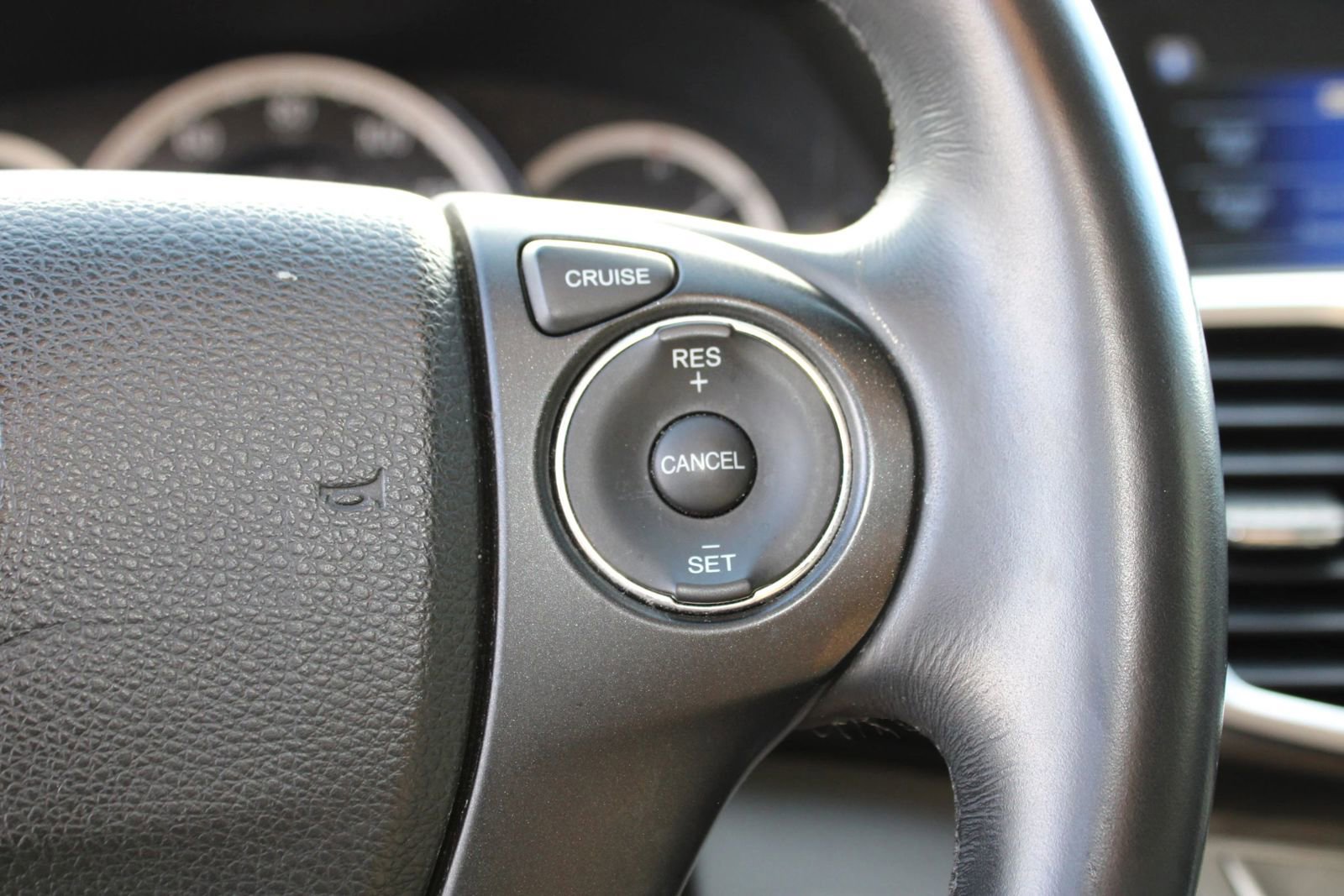 Used 2014 Honda Accord EX-L image 31