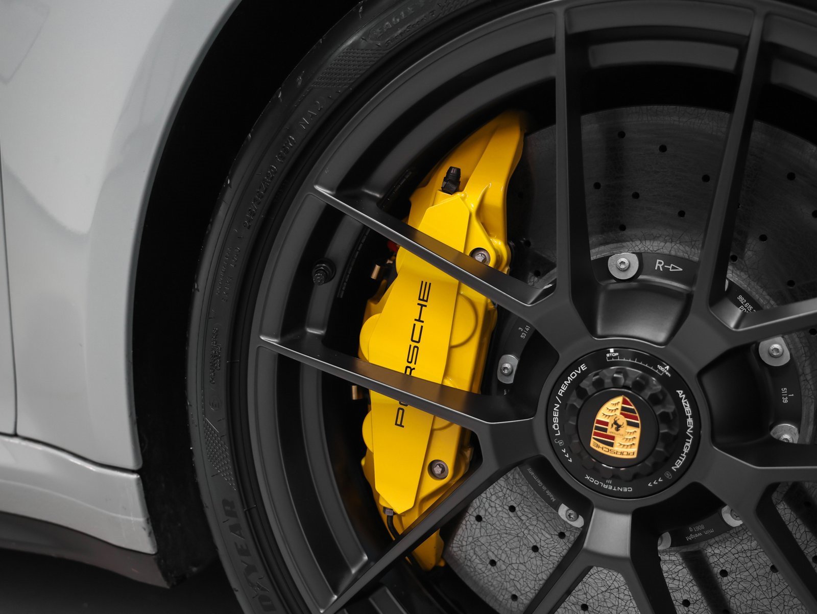 Used 2025 Porsche 911 Targa 4 GTS image 18