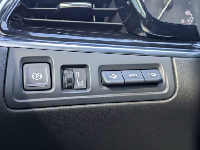 Used 2024 Cadillac XT6 Premium Luxury w/ Technology Package image 32