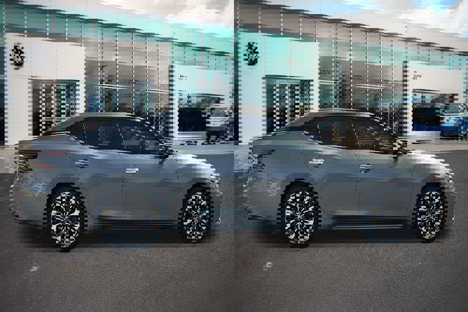 Used 2020 Nissan Maxima Platinum w/ Sport Mat Group image 4