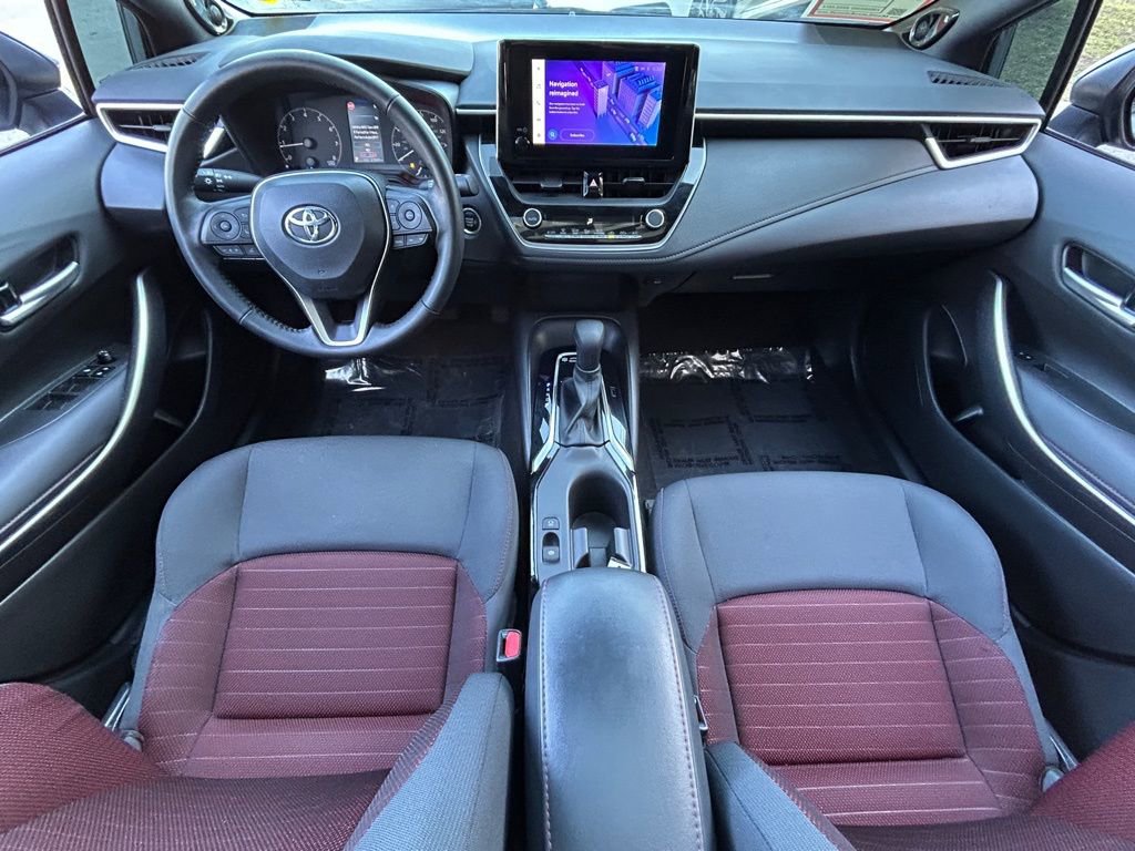 Used 2023 Toyota Corolla SE w/ SE Premium Package image 8