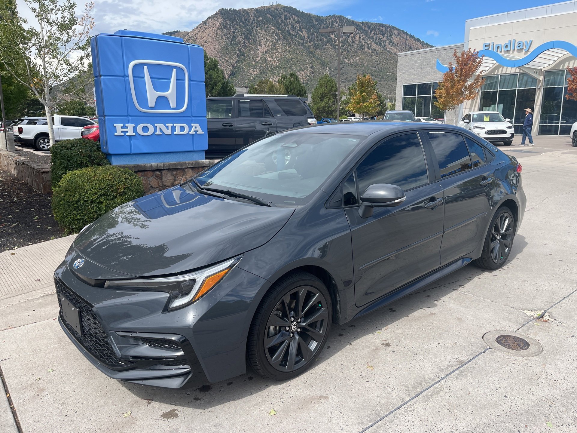 Used 2023 Toyota Corolla SE
