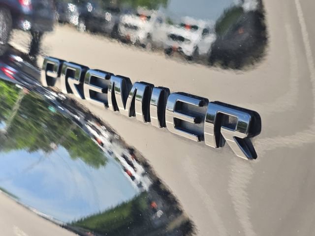 Used 2022 Chevrolet Blazer Premier w/ Enhanced Convenience Package AWD/4WD image 10