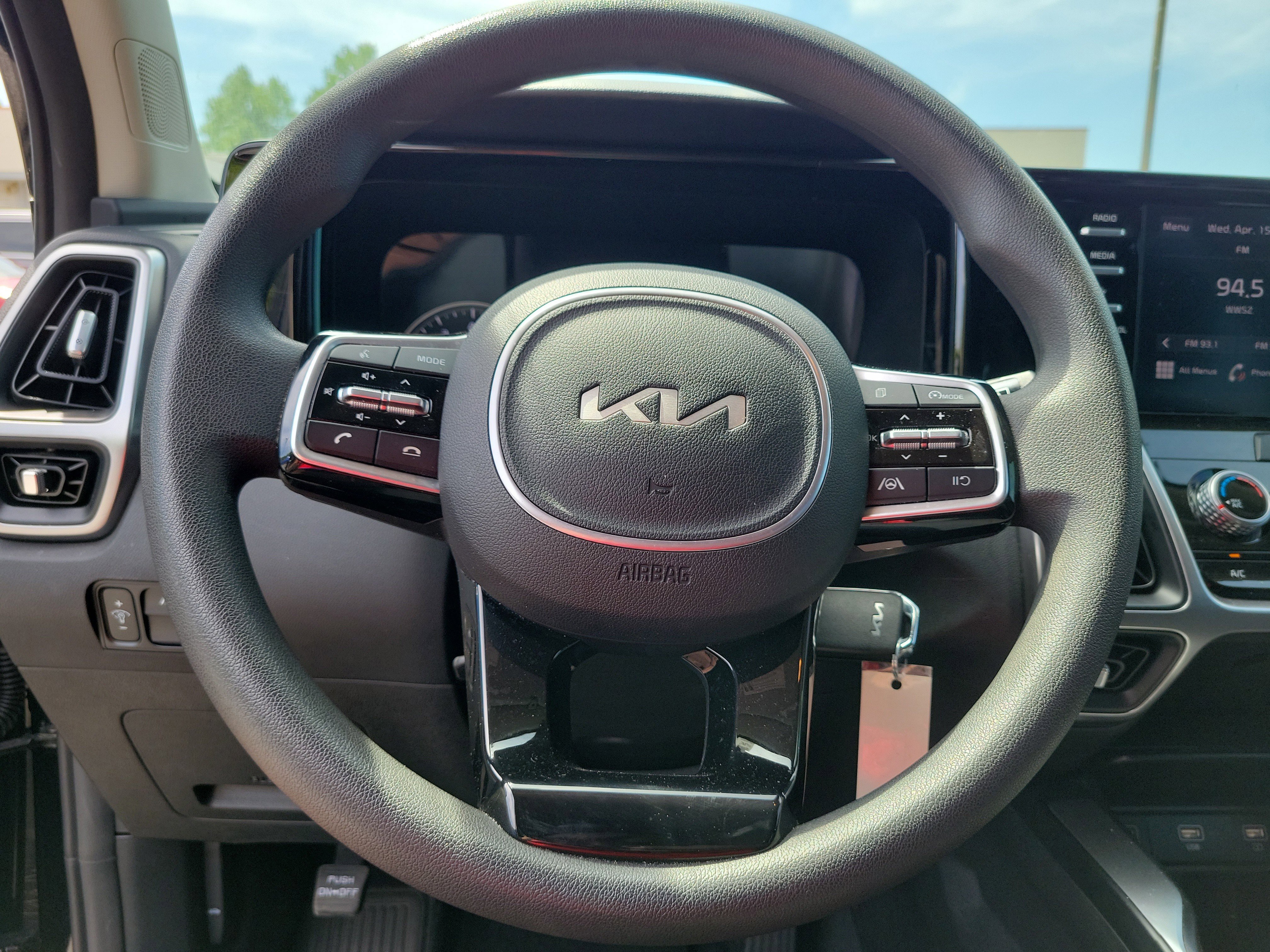 Used 2023 Kia Sorento LX image 21