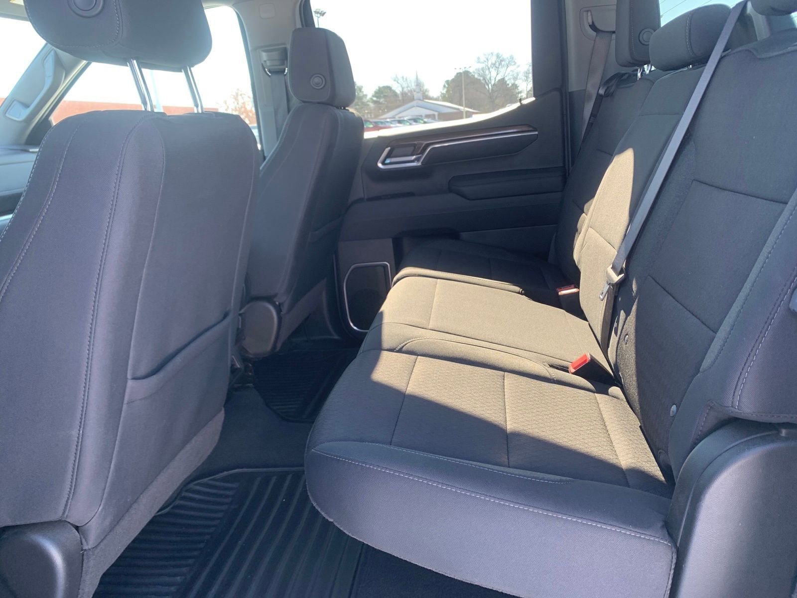 Used 2025 Chevrolet Silverado 1500 LT image 26