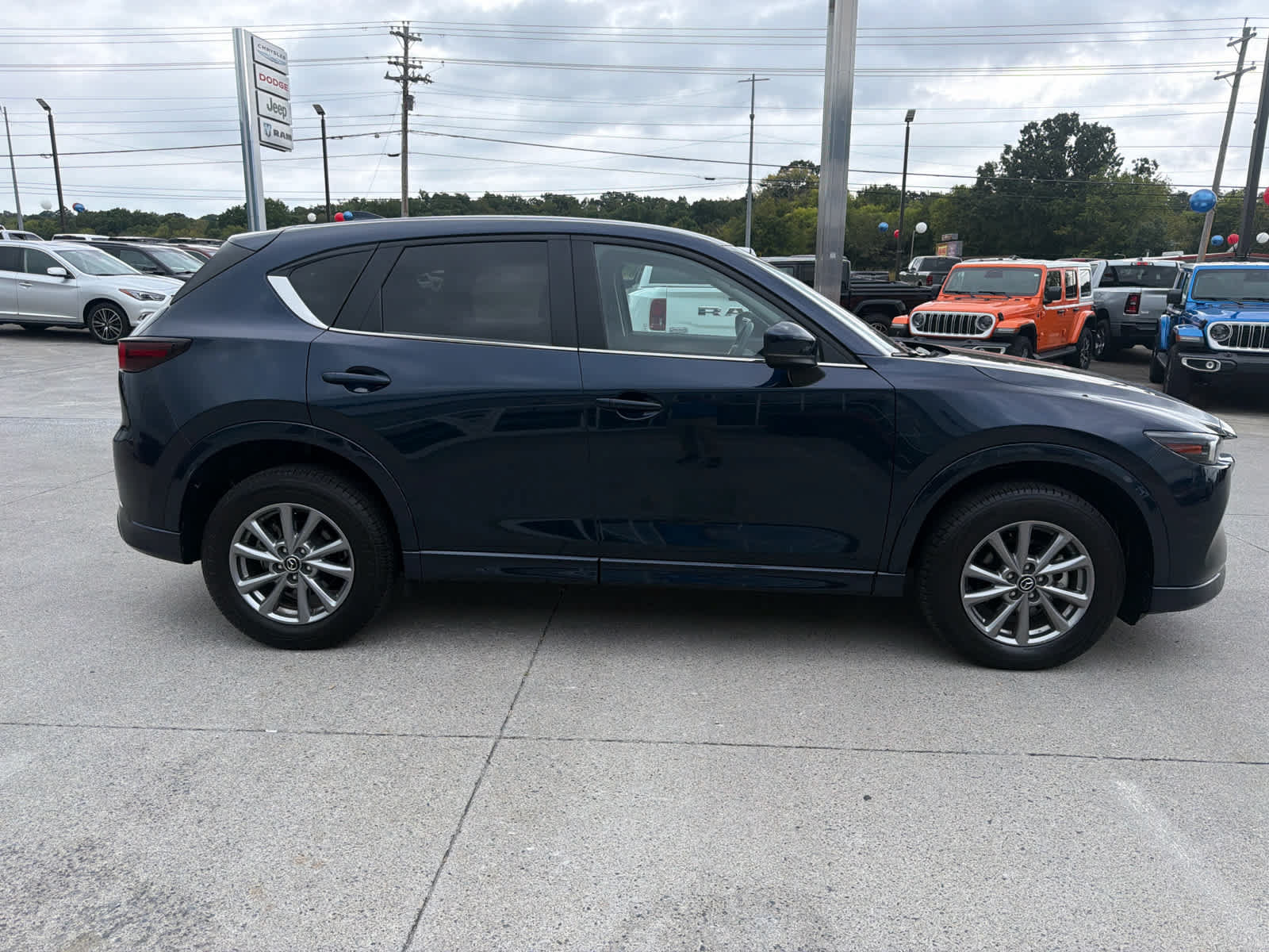 Used 2025 MAZDA CX-5 AWD 2.5 S w/ Preferred Package image 2