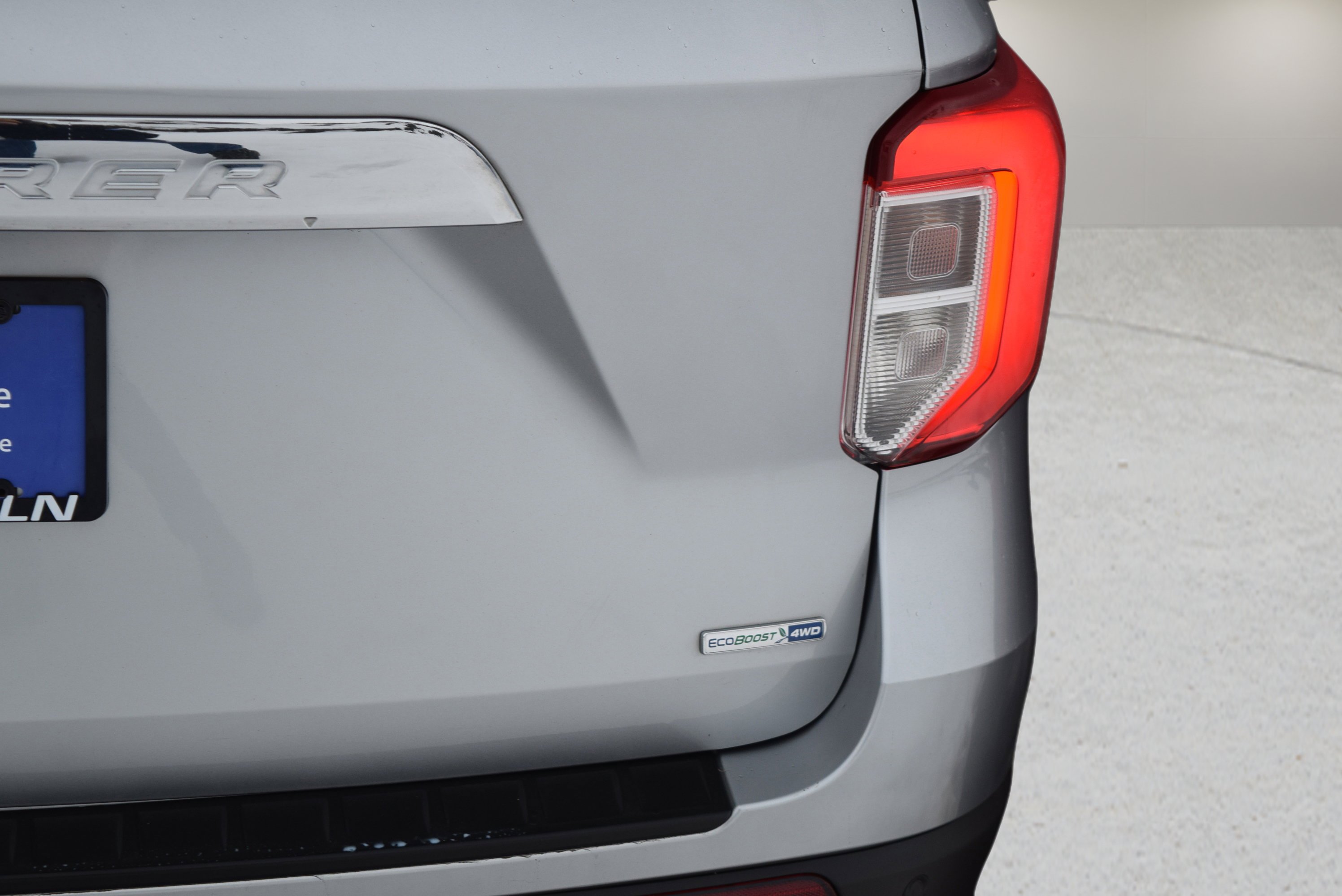 Certified 2020 Ford Explorer XLT w/ Equipment Group 202A image 6