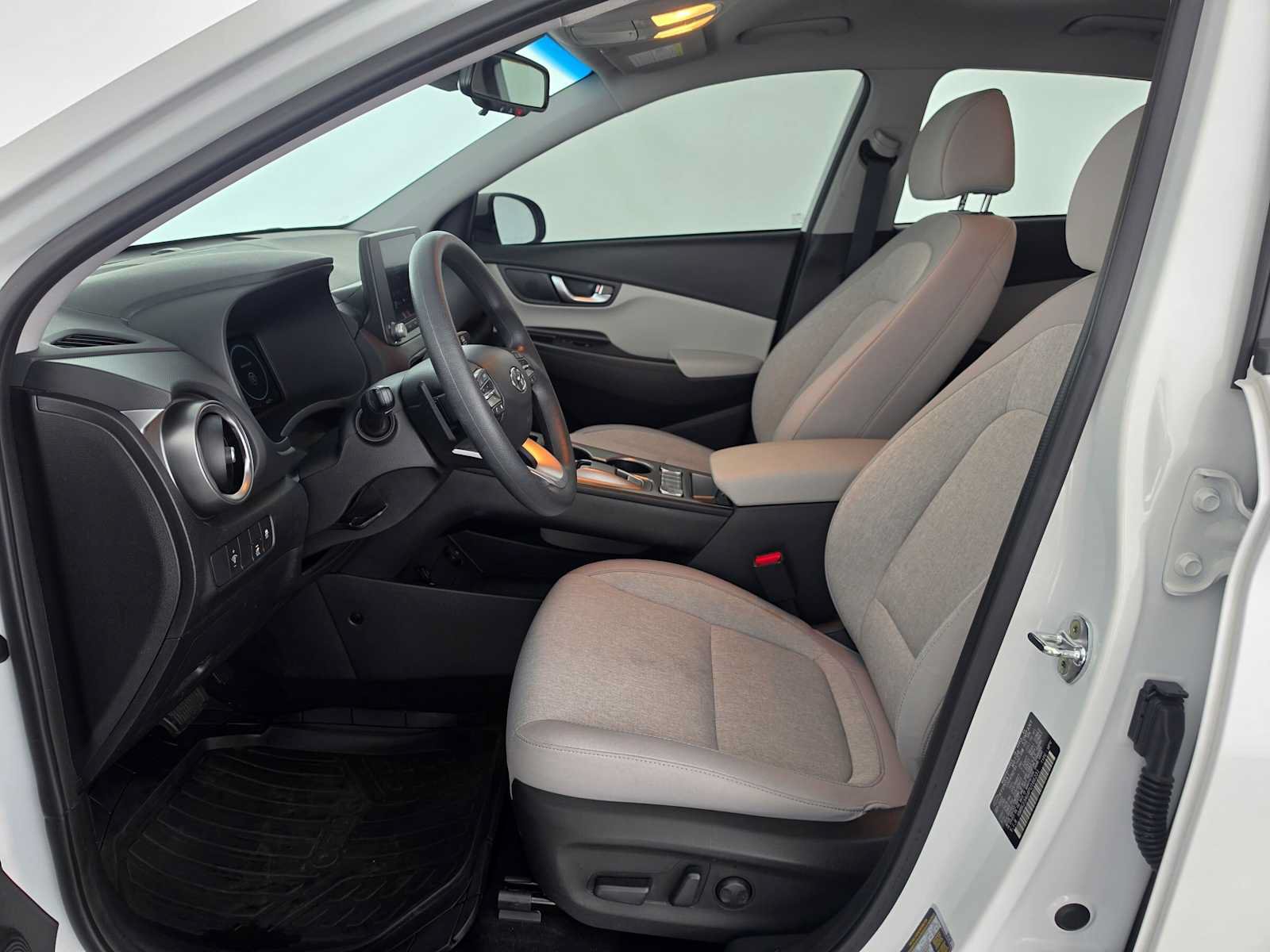 Used 2023 Hyundai Kona SE w/ Cargo Package FWD image 20