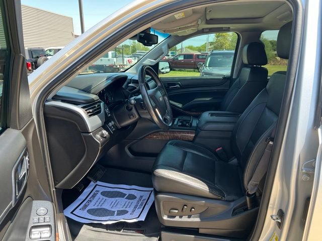 Used 2017 Chevrolet Suburban Premier RWD image 9
