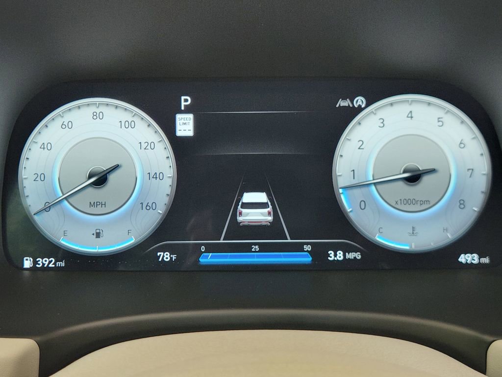 Used 2025 Hyundai Santa Fe Limited FWD image 16