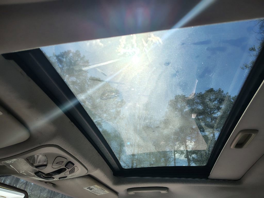 Used 2007 Mercedes-Benz CLK 350 Coupe image 26