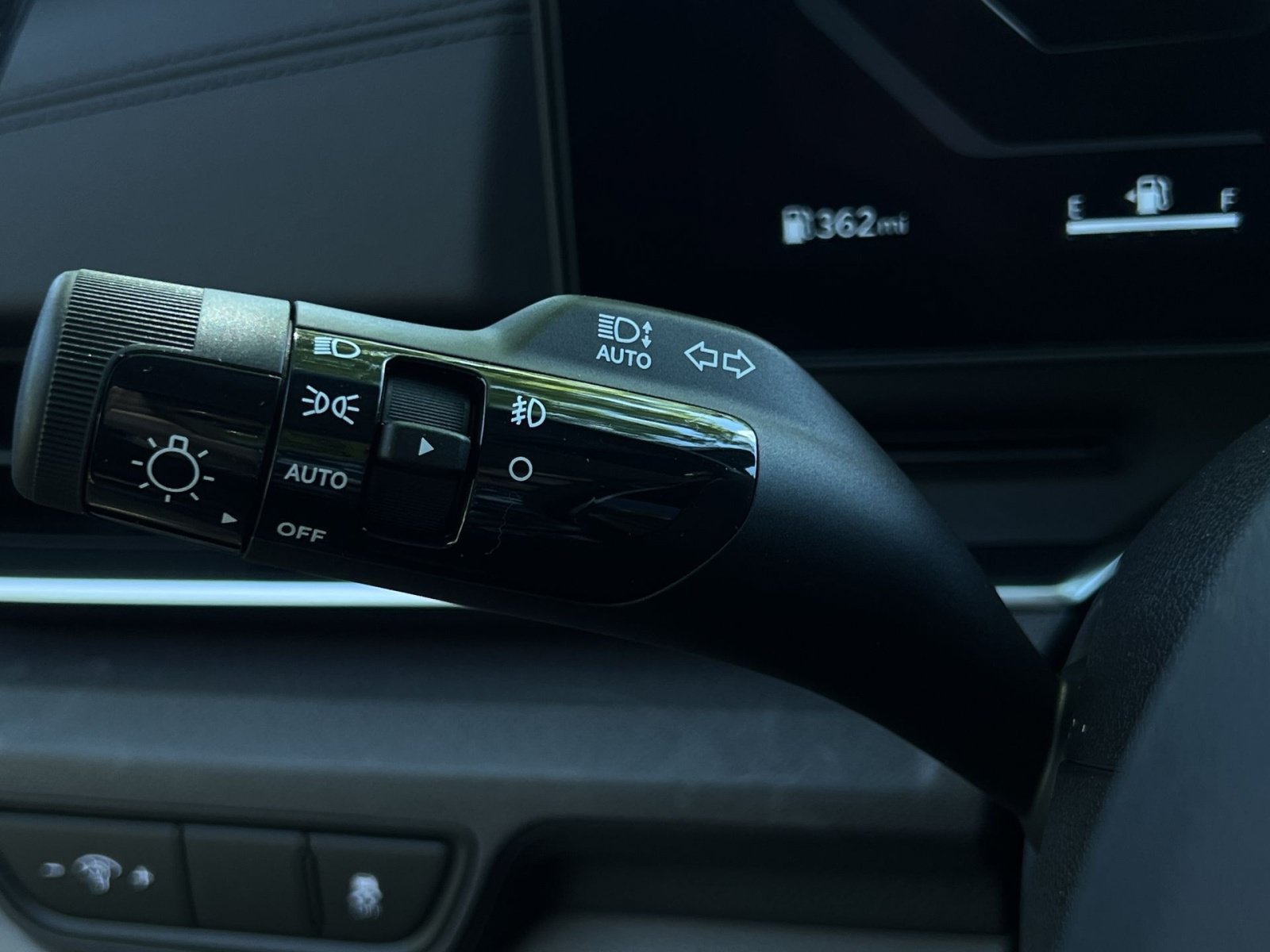 New 2026 Kia Carnival SX FWD image 27