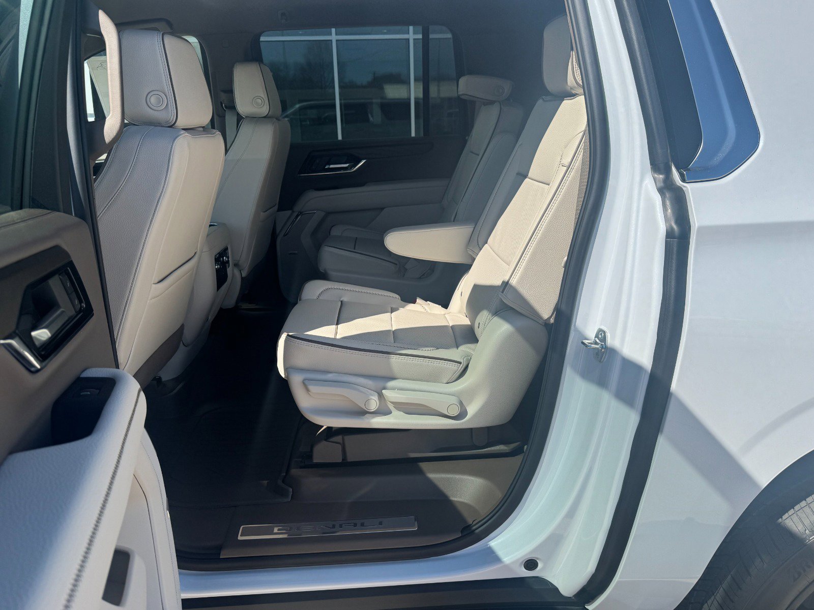 New 2026 GMC Yukon XL Denali w/ LPO, Floor Liner Package image 16