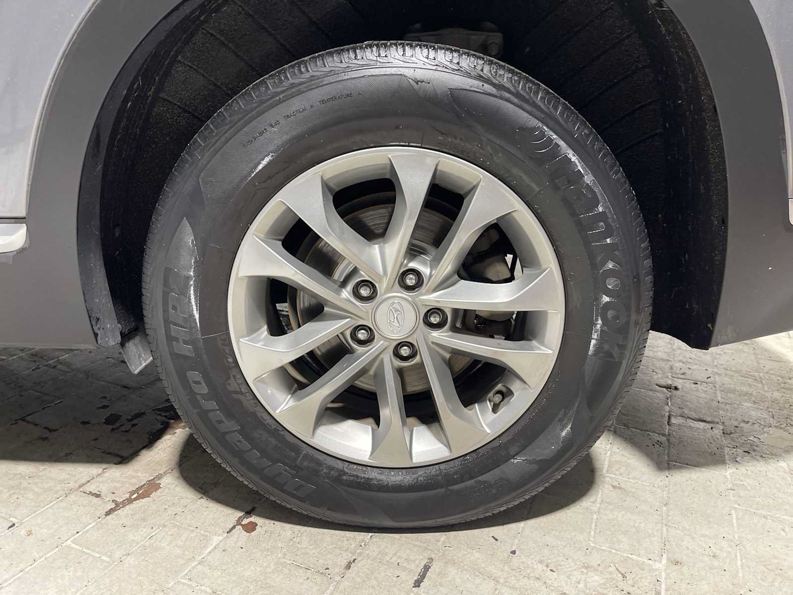 Used 2019 Hyundai Santa Fe SE AWD/4WD image 8