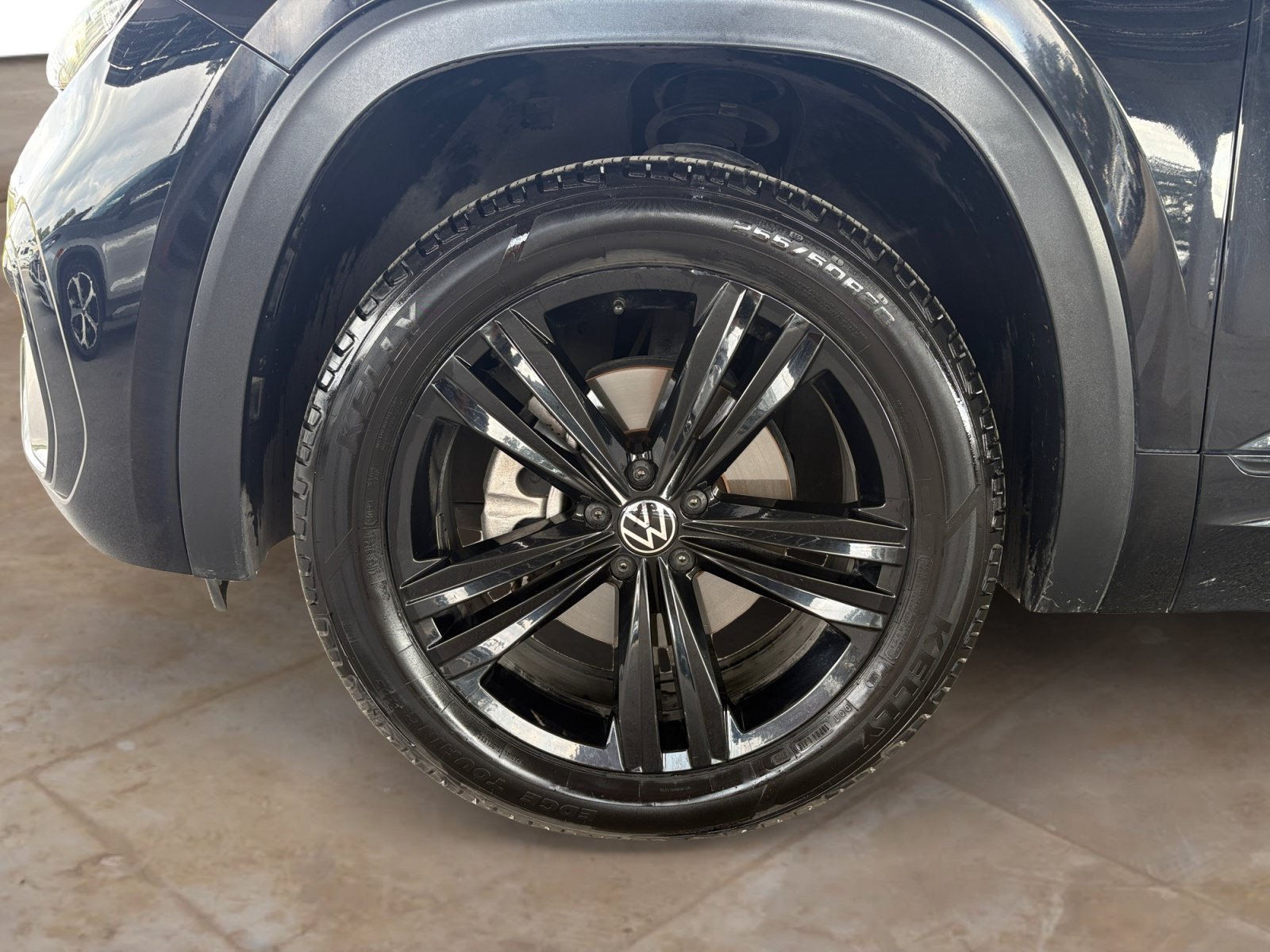 Certified 2022 Volkswagen Atlas SEL R-Line AWD/4WD image 26