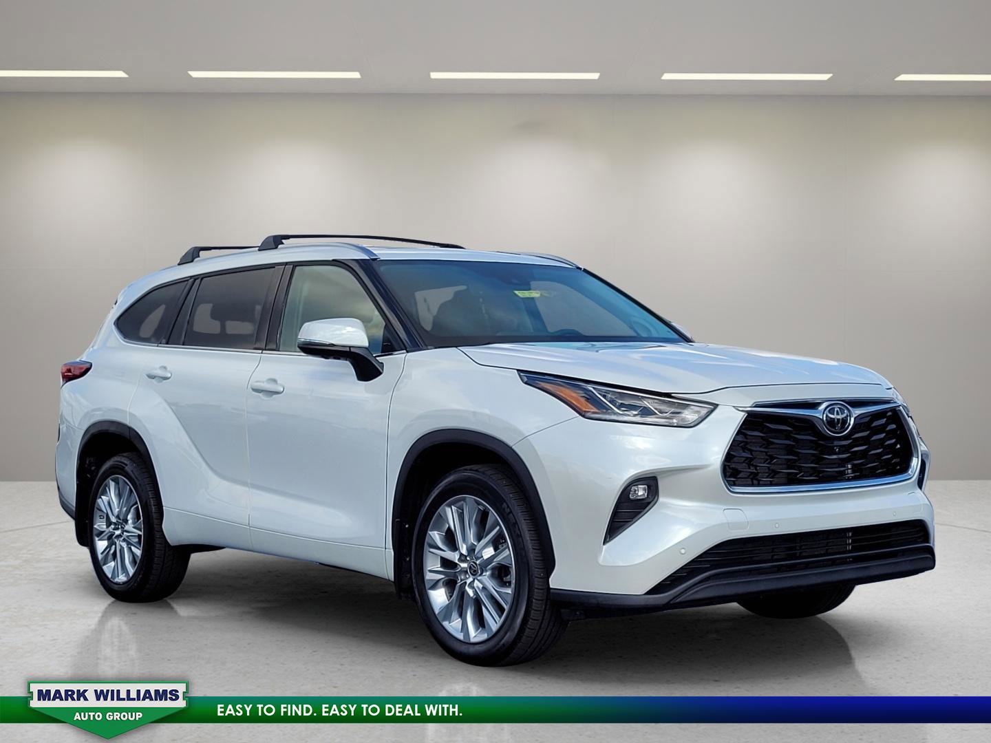 Used 2023 Toyota Highlander Limited image 1