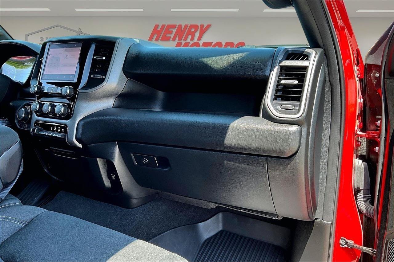 Used 2025 RAM 1500 Warlock AWD/4WD image 27