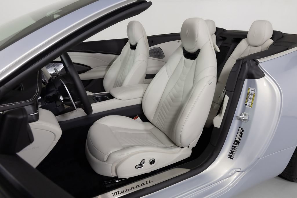 New 2026 Maserati GranCabrio Modena image 5