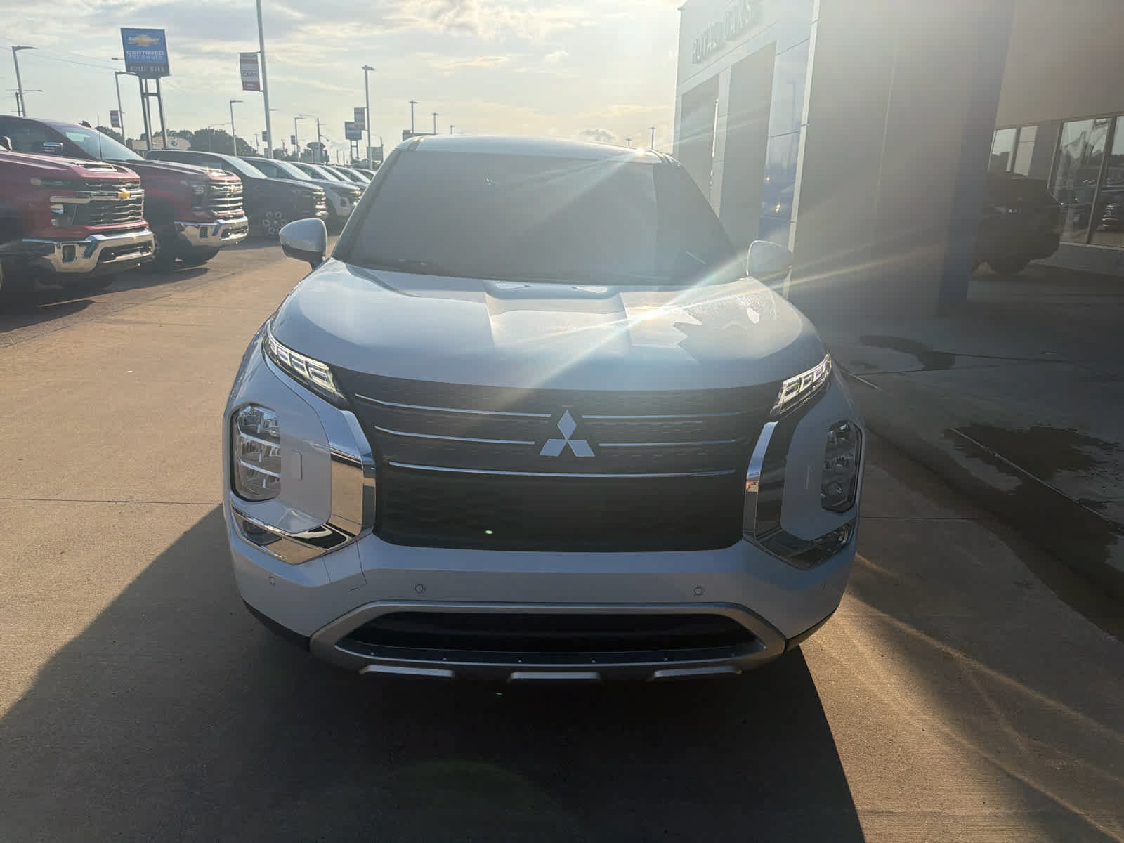 Used 2024 Mitsubishi Outlander SE AWD/4WD image 10