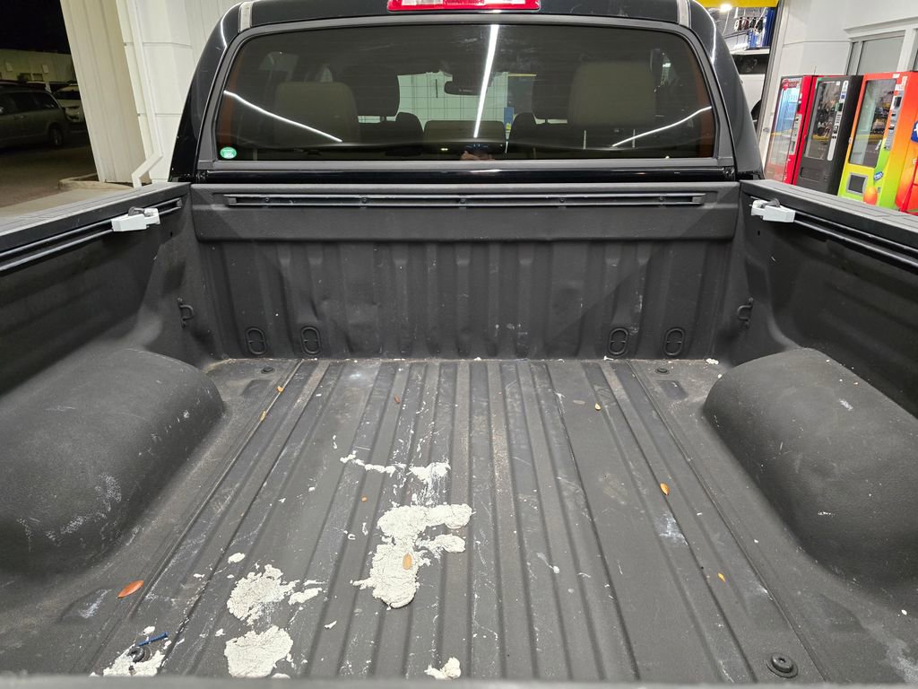 Used 2018 Toyota Tundra SR5 w/ SR5 Upgrade Package AWD/4WD image 6