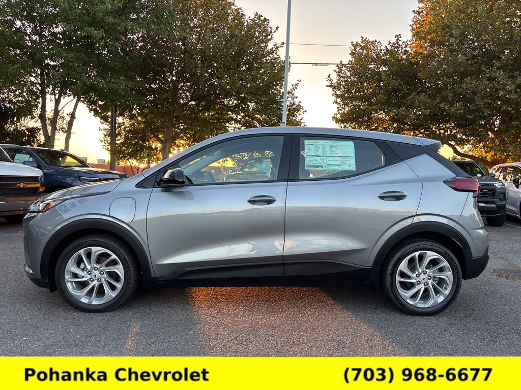 New 2027 Chevrolet Bolt LT w/ Comfort Package FWD image 4