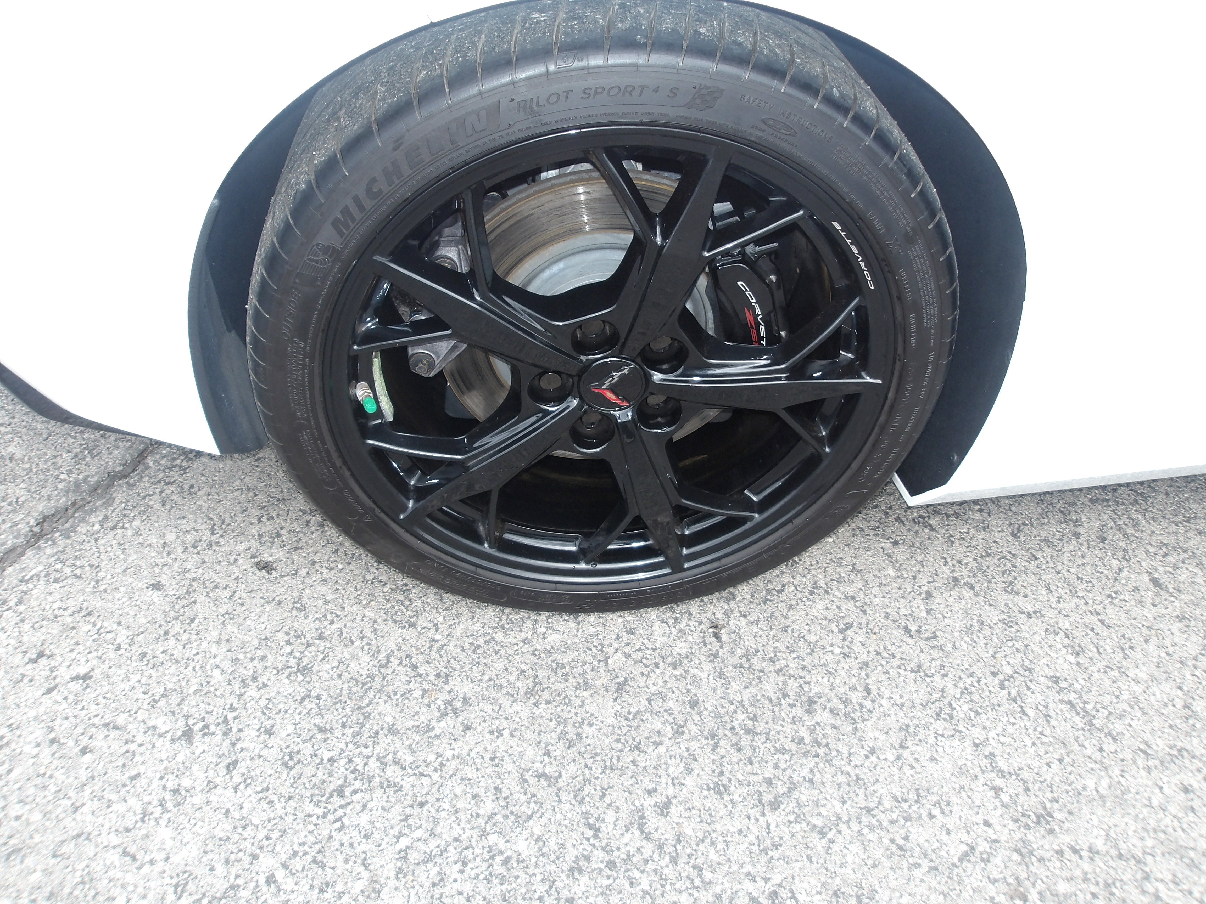 Certified 2022 Chevrolet Corvette Stingray Premium Cpe w/ Z51 Performance Package image 23