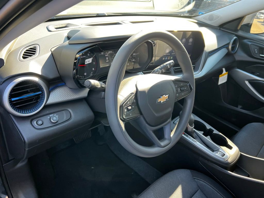 New 2026 Chevrolet Trax LS image 24