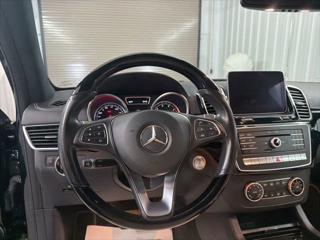 Used 2018 Mercedes-Benz GLE 350 w/ Premium 3 Package image 11