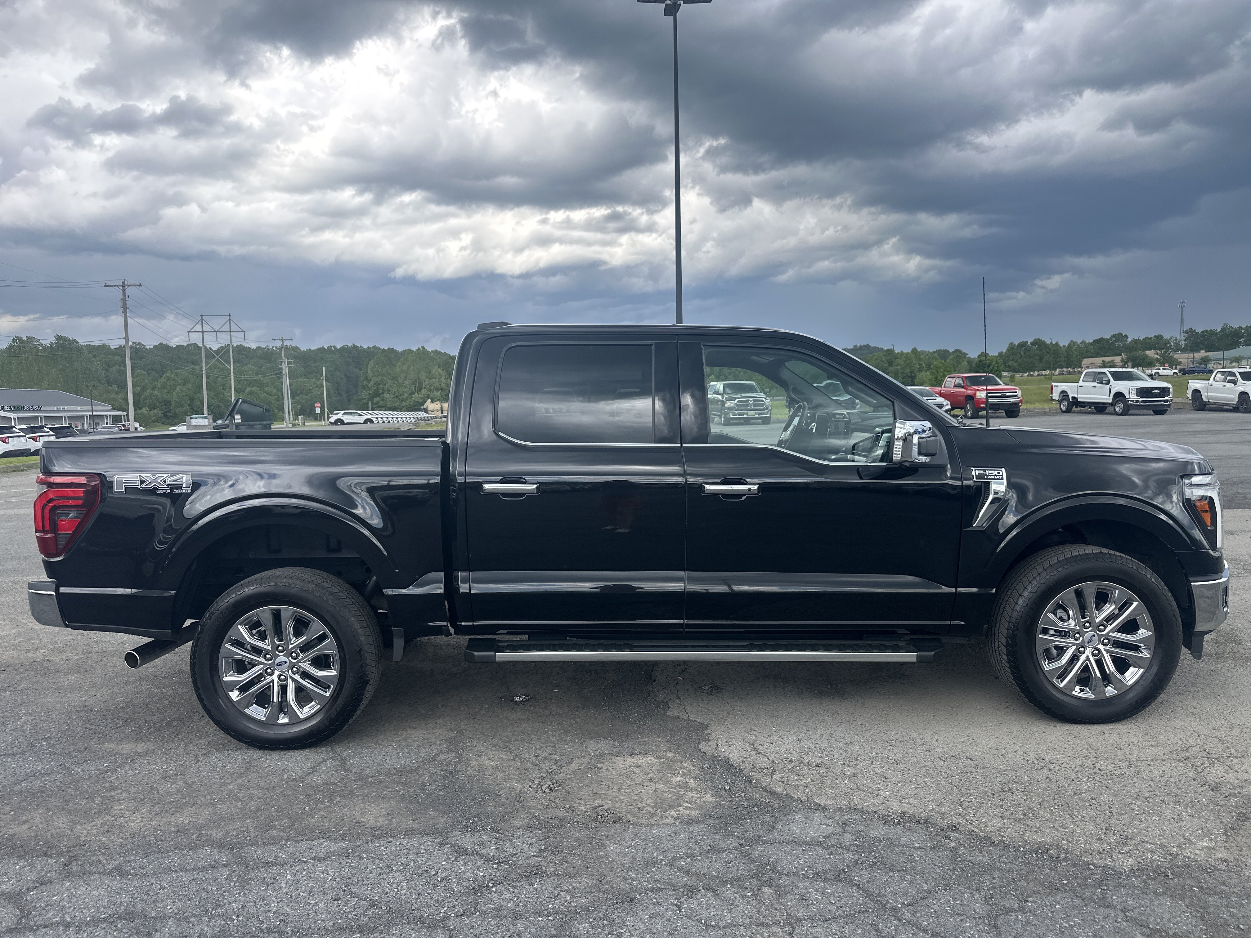 Used 2025 Ford F150 Lariat w/ Equipment Group 501A Mid AWD/4WD image 10
