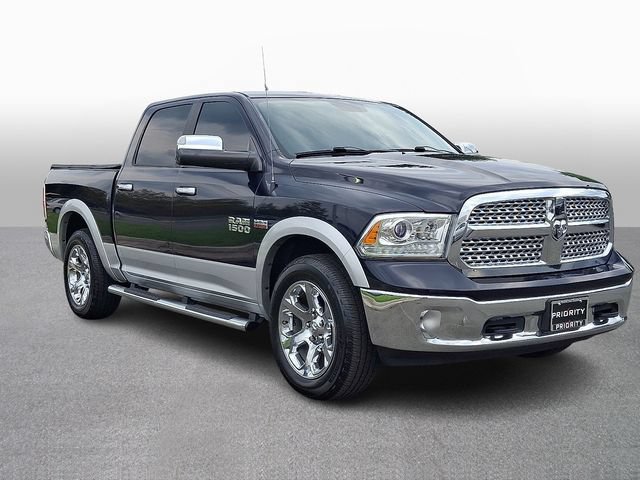 Used 2017 RAM 1500 Laramie w/ Convenience Group AWD/4WD image 3