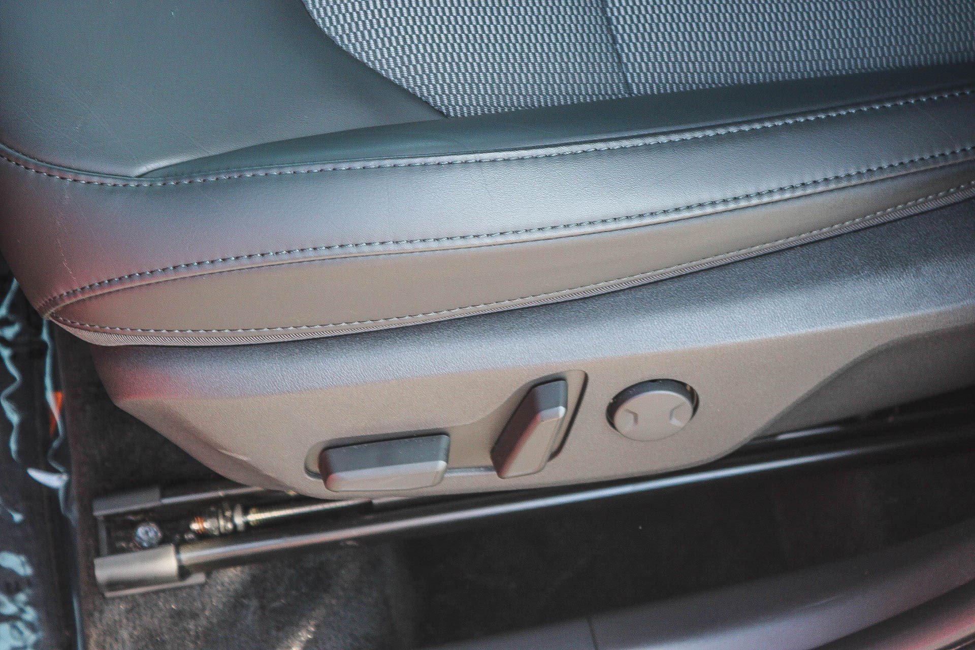 Used 2025 Kia Niro LX FWD image 22