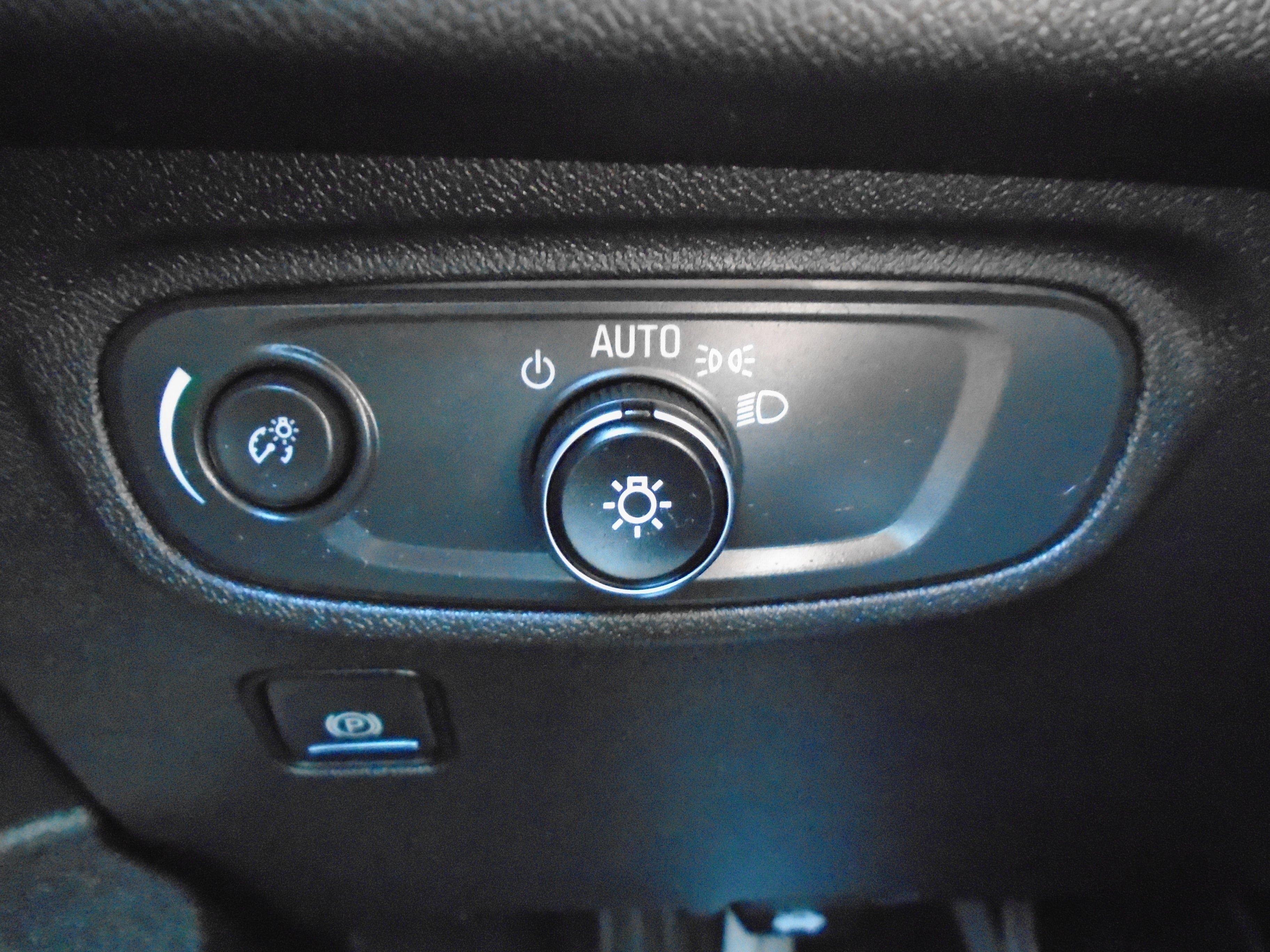 Used 2021 GMC Terrain SLE w/ Driver Convenience Package AWD/4WD image 64