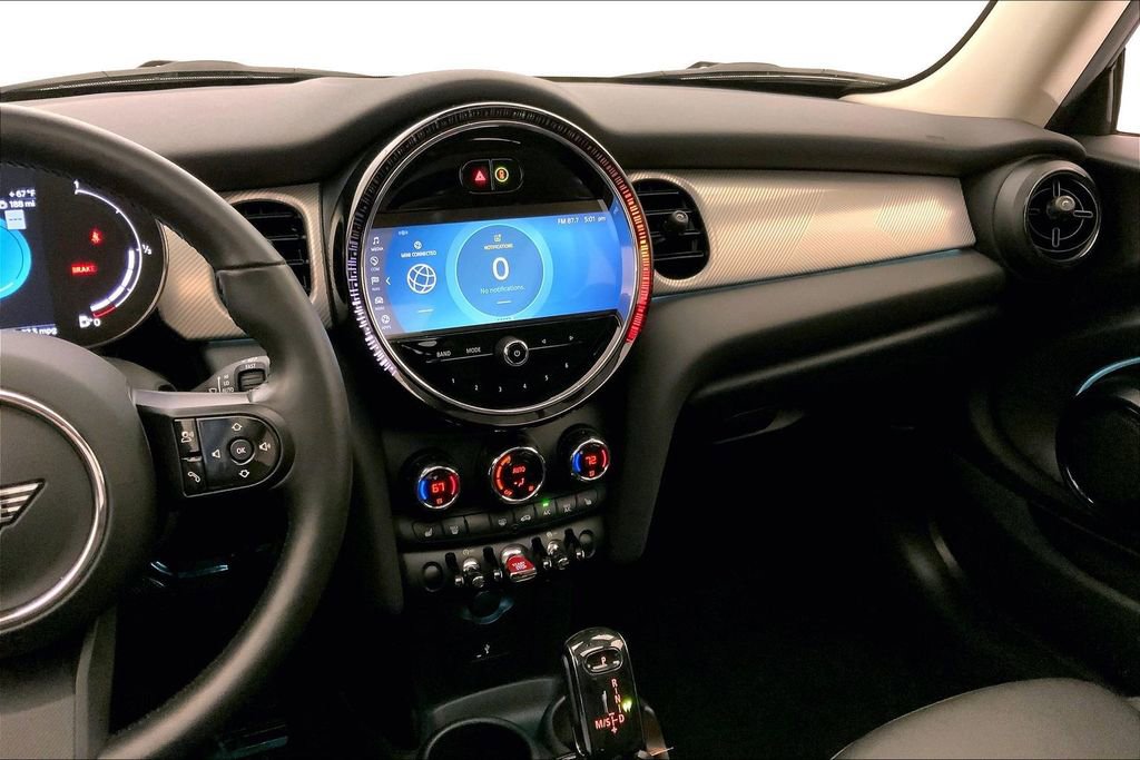 Certified 2024 MINI Cooper 2-Door Hardtop image 5