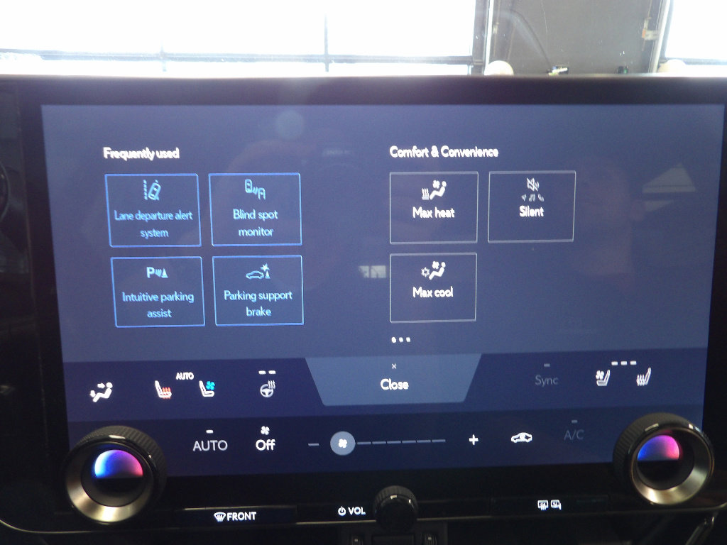 Used 2024 Lexus NX 350h AWD image 35